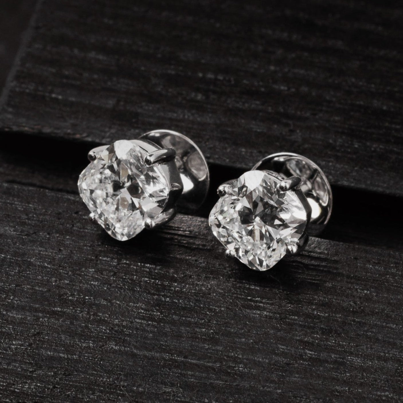 7 ct Round Solitaire Stud Earrings (3.5 ct each)