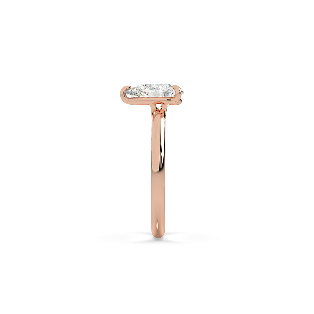 Pear-Cut Lab-Grown Diamond Solitaire Ring in Sleek Gold